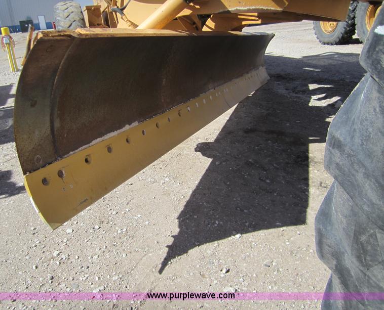 image for item 3222 1997 Champion 720AVHP motor grader