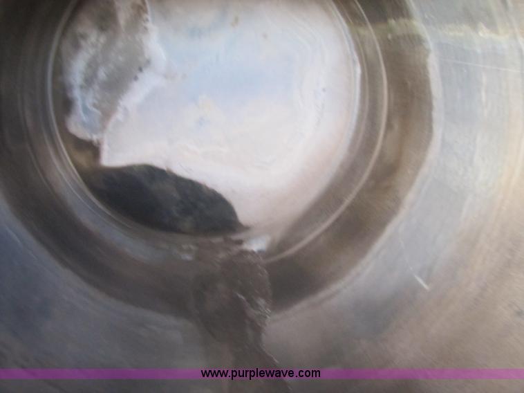 image for item 3530 Approximately 4,100 gallon poly tank