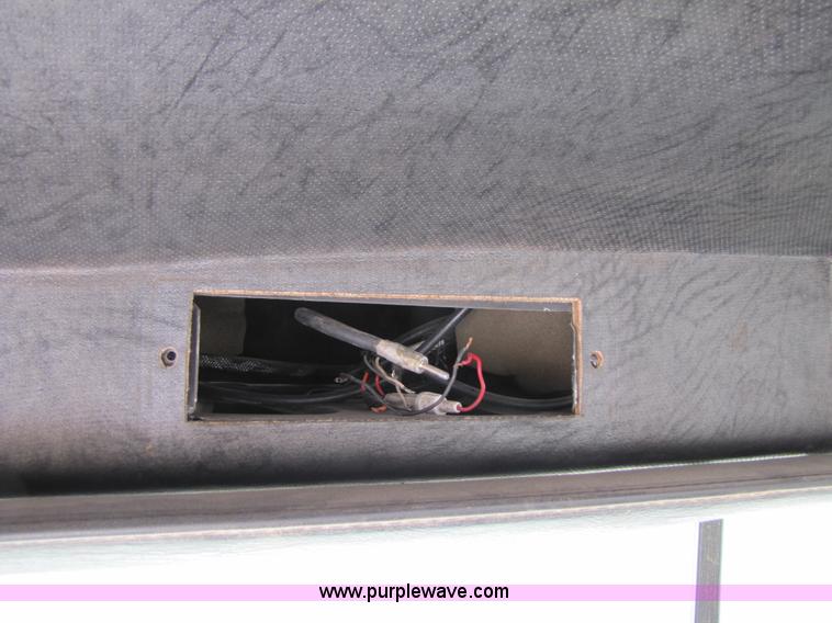 image for item 3537 1991 Mack CH613 semi truck