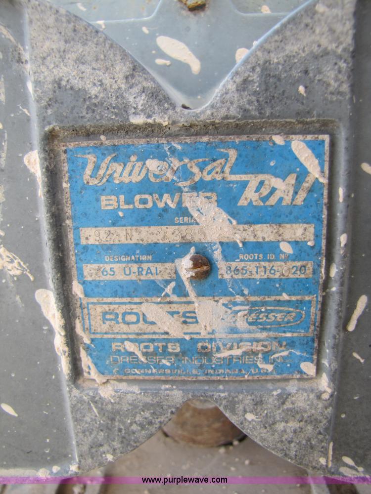 image for item 3537 1991 Mack CH613 semi truck