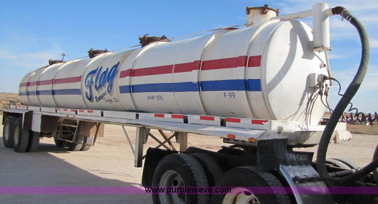 image for item 3538 1996 Shopbuilt 150 barrel vacuum trailer