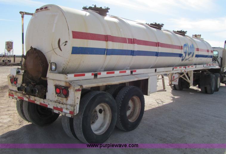 image for item 3538 1996 Shopbuilt 150 barrel vacuum trailer