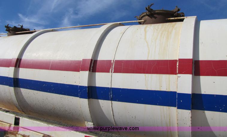 image for item 3538 1996 Shopbuilt 150 barrel vacuum trailer