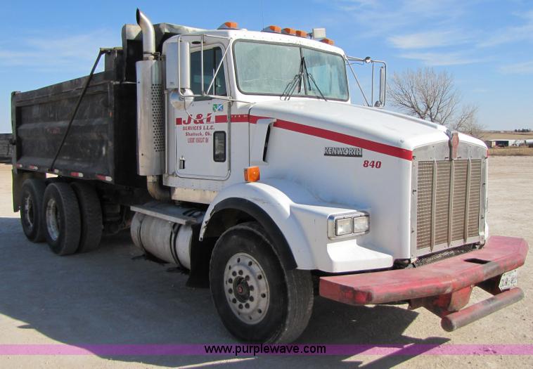 image for item 3542 1996 Kenworth T800 dump truck