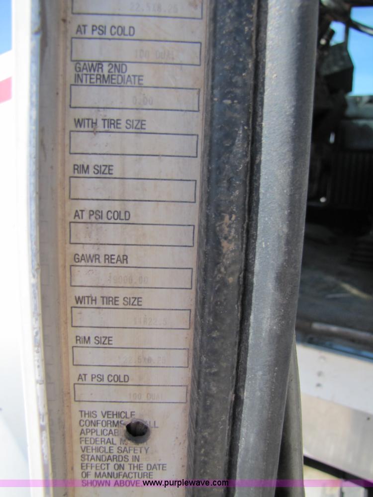 image for item 3542 1996 Kenworth T800 dump truck