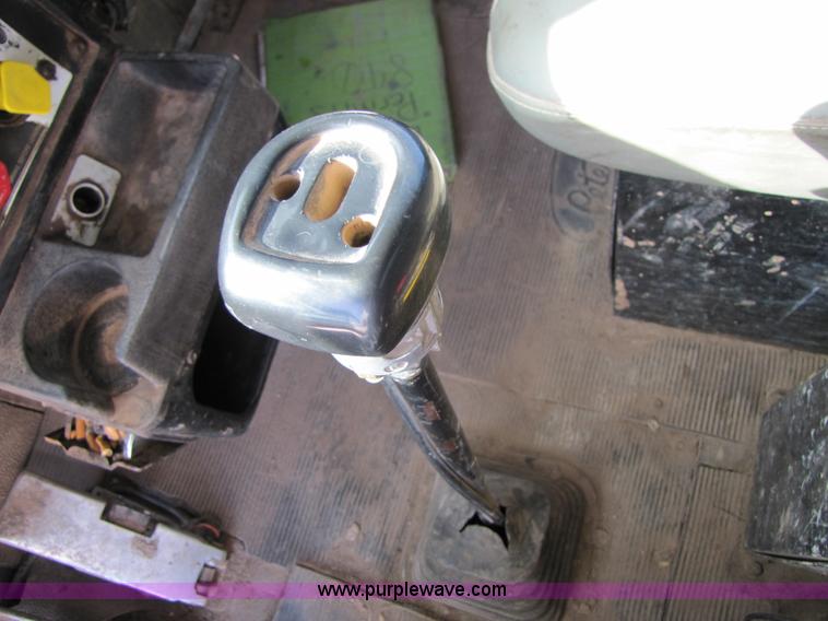 image for item 3542 1996 Kenworth T800 dump truck