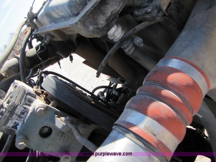 image for item 3542 1996 Kenworth T800 dump truck