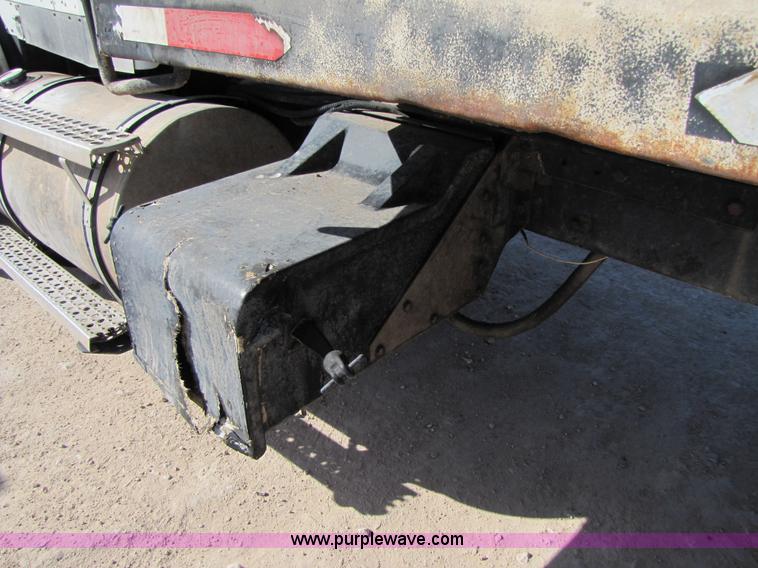 image for item 3542 1996 Kenworth T800 dump truck