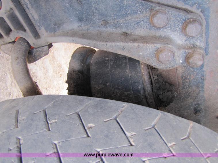 image for item 3542 1996 Kenworth T800 dump truck