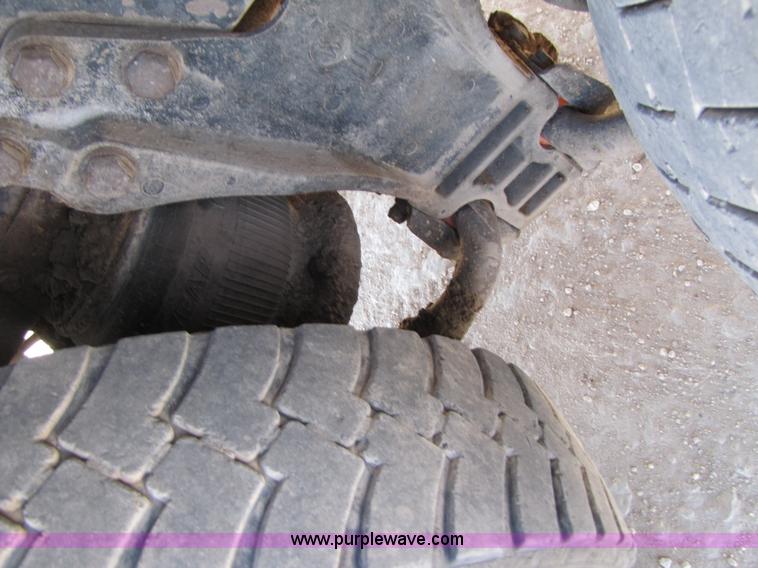 image for item 3542 1996 Kenworth T800 dump truck