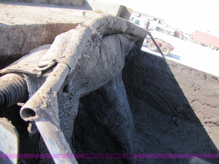 image for item 3542 1996 Kenworth T800 dump truck