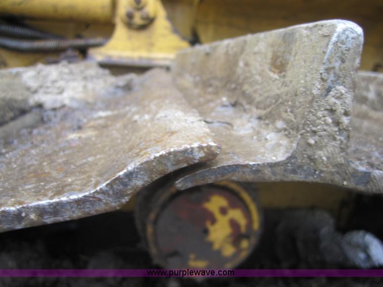 image for item 3696 2003 Caterpillar D3G LGP dozer