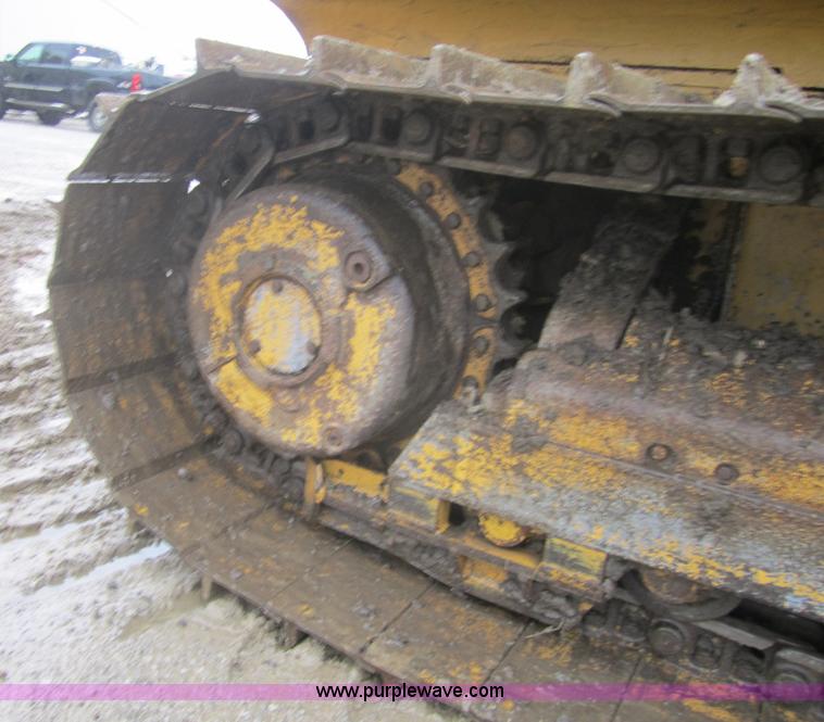 image for item 3696 2003 Caterpillar D3G LGP dozer