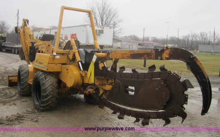 image for item 3697 Vermeer V-8100 trencher