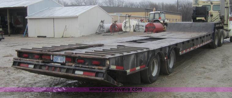 image for item 3700 1986 Trail-Eze 40' equipment trailer