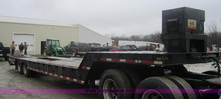 image for item 3700 1986 Trail-Eze 40' equipment trailer