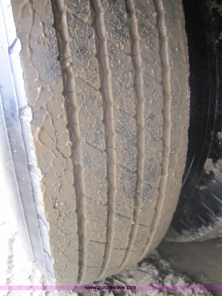 image for item 3700 1986 Trail-Eze 40' equipment trailer