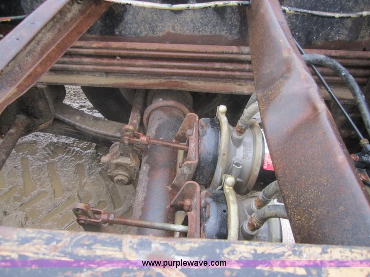 image for item 3700 1986 Trail-Eze 40' equipment trailer