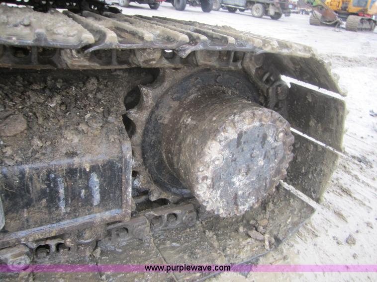 image for item 3711 1990 Caterpillar E120B excavator