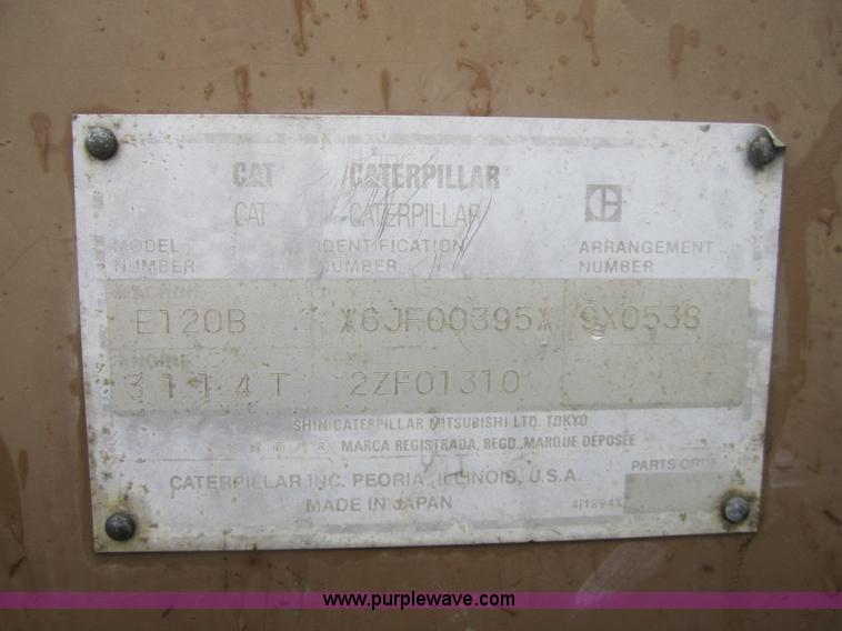 image for item 3711 1990 Caterpillar E120B excavator