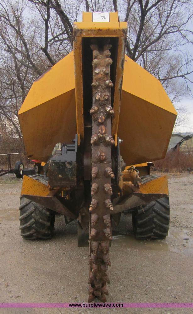 image for item 3717 2005 Vermeer V120 rock saw