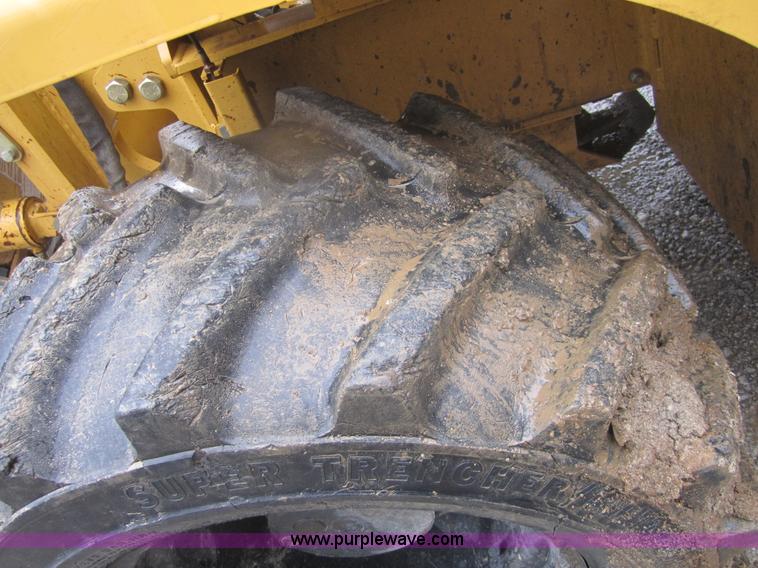 image for item 3717 2005 Vermeer V120 rock saw