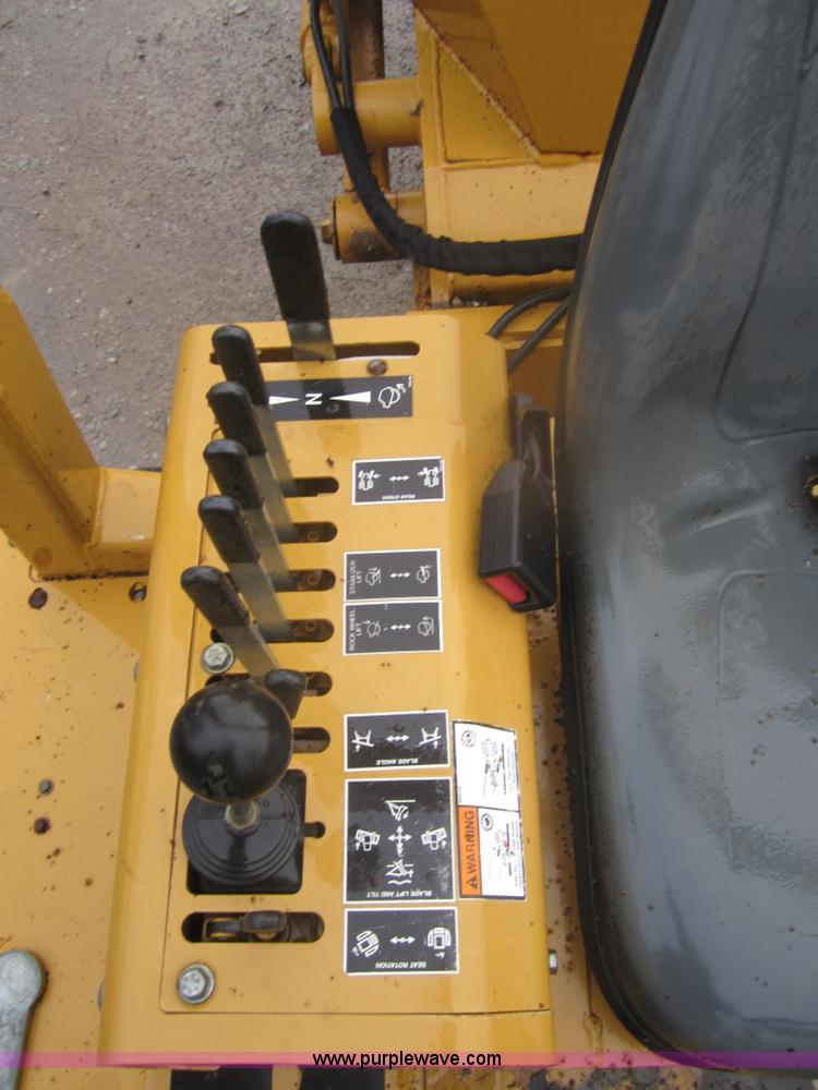 image for item 3717 2005 Vermeer V120 rock saw