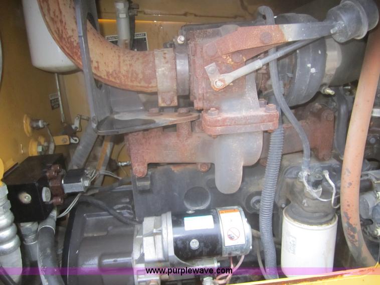 image for item 3717 2005 Vermeer V120 rock saw