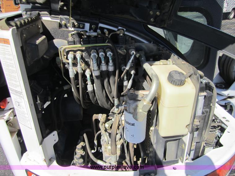 image for item 3718 2004 Bobcat 430ZHS compact excavator