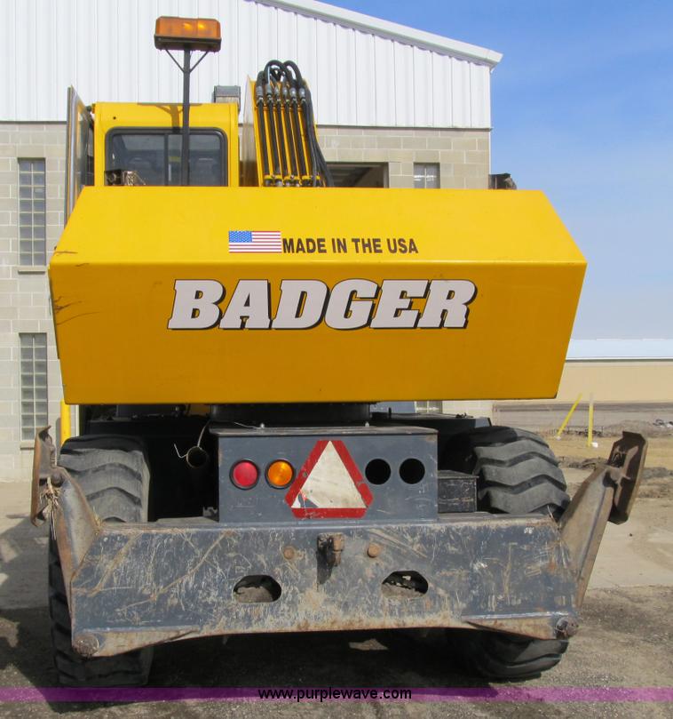 image for item 4050 2006 Badger 1085D wheeled excavator