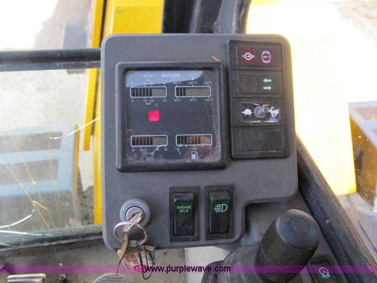 image for item 4050 2006 Badger 1085D wheeled excavator