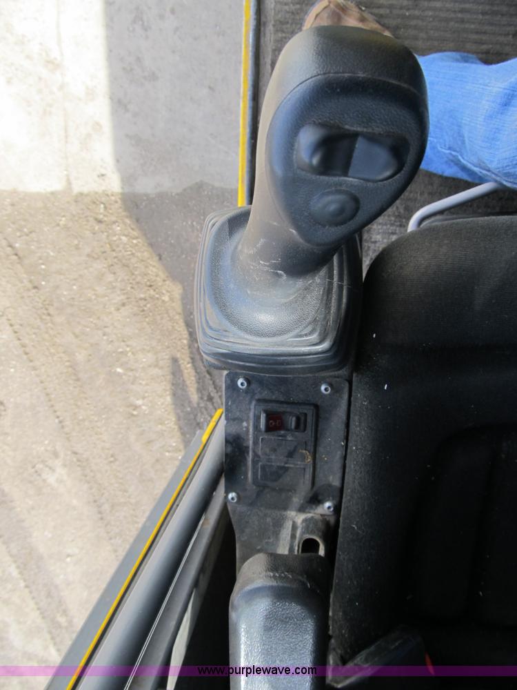 image for item 4050 2006 Badger 1085D wheeled excavator