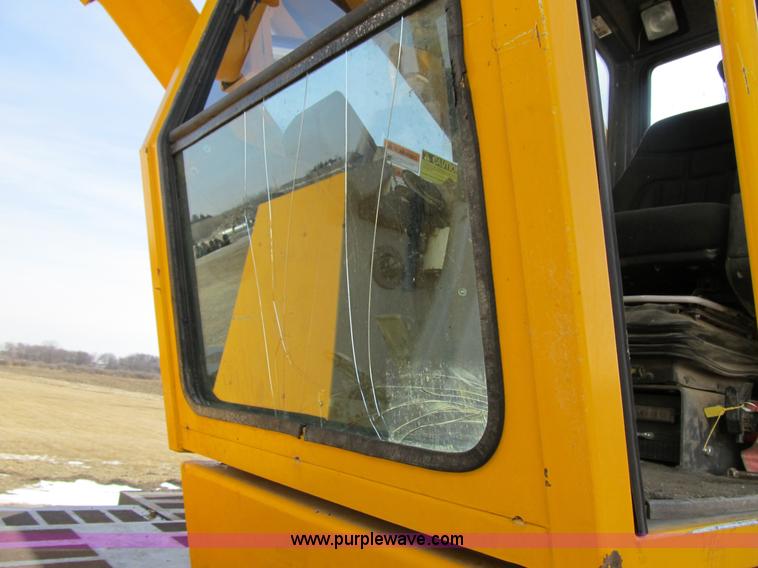 image for item 4050 2006 Badger 1085D wheeled excavator