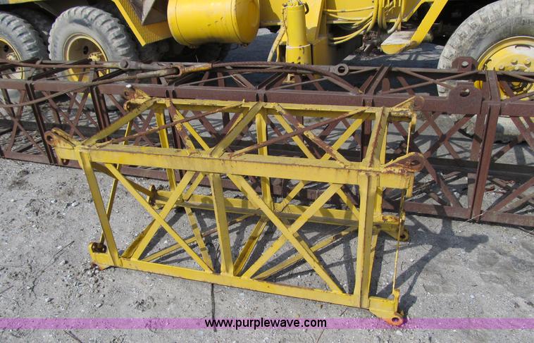 image for item 4067 1970 Lil Giant DV 550B crane