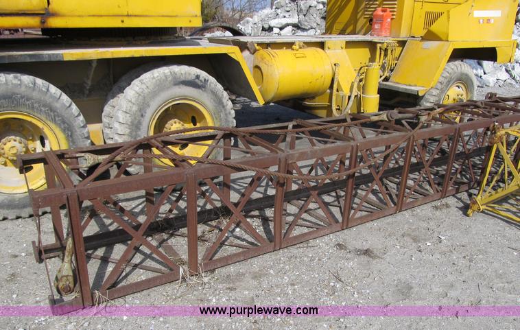 image for item 4067 1970 Lil Giant DV 550B crane