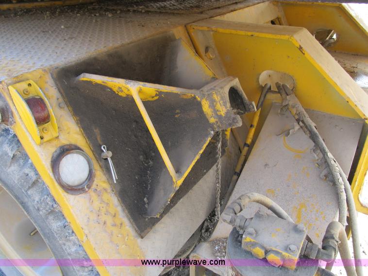 image for item 4067 1970 Lil Giant DV 550B crane