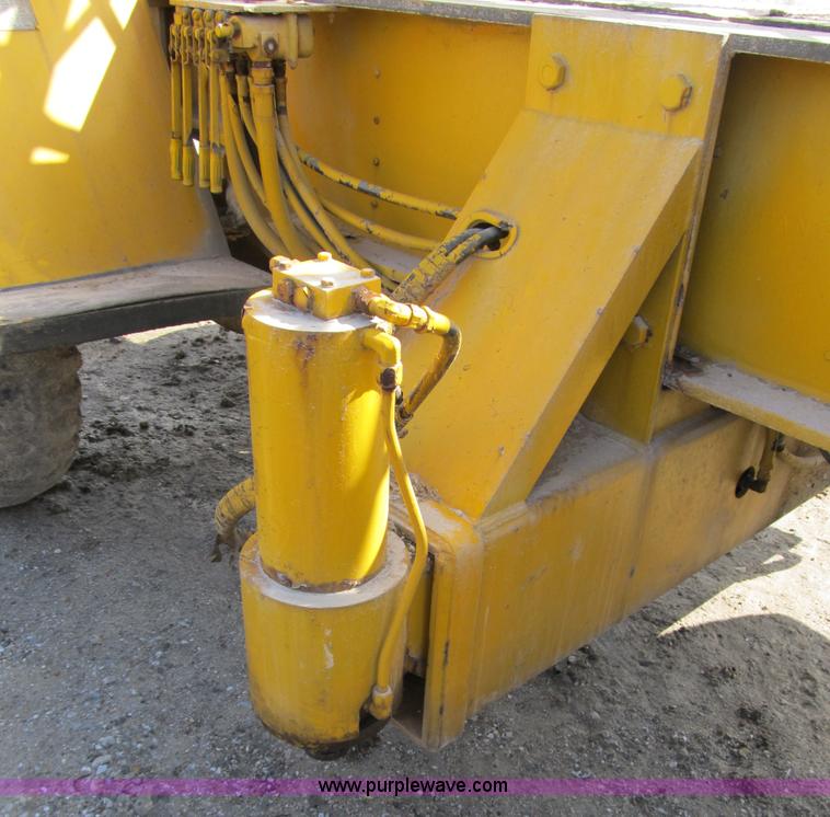 image for item 4067 1970 Lil Giant DV 550B crane