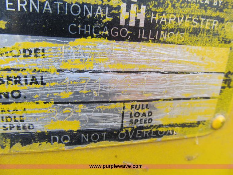 image for item 4067 1970 Lil Giant DV 550B crane