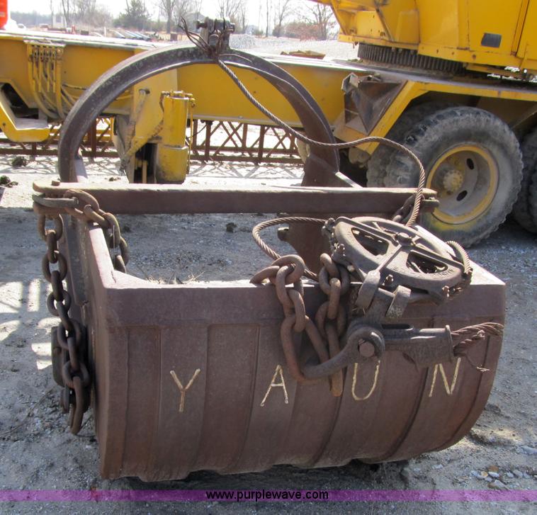 image for item 4068 Yaun dragline bucket