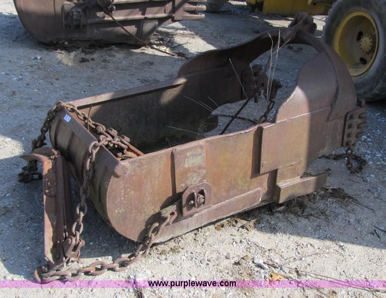 image for item 4069 Dragline bucket