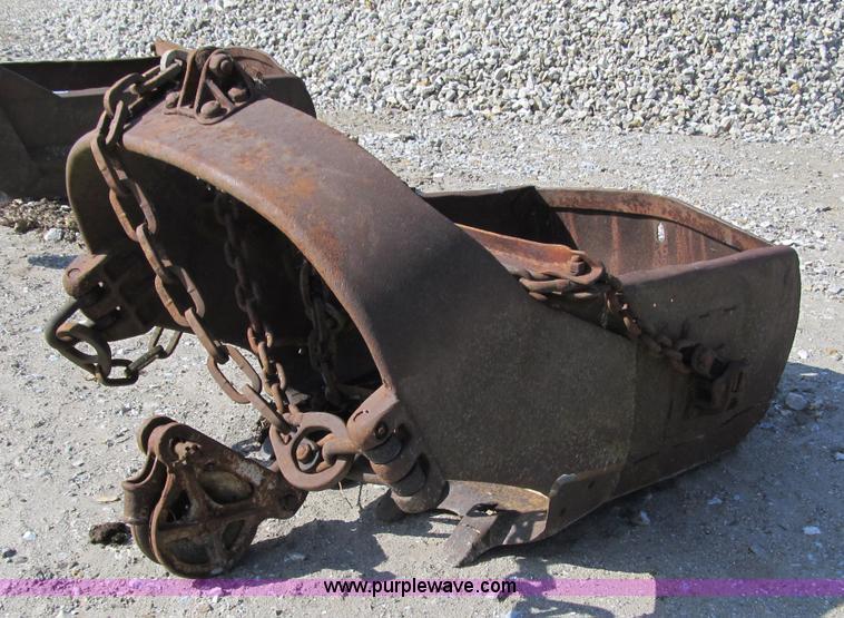 image for item 4071 Dragline bucket