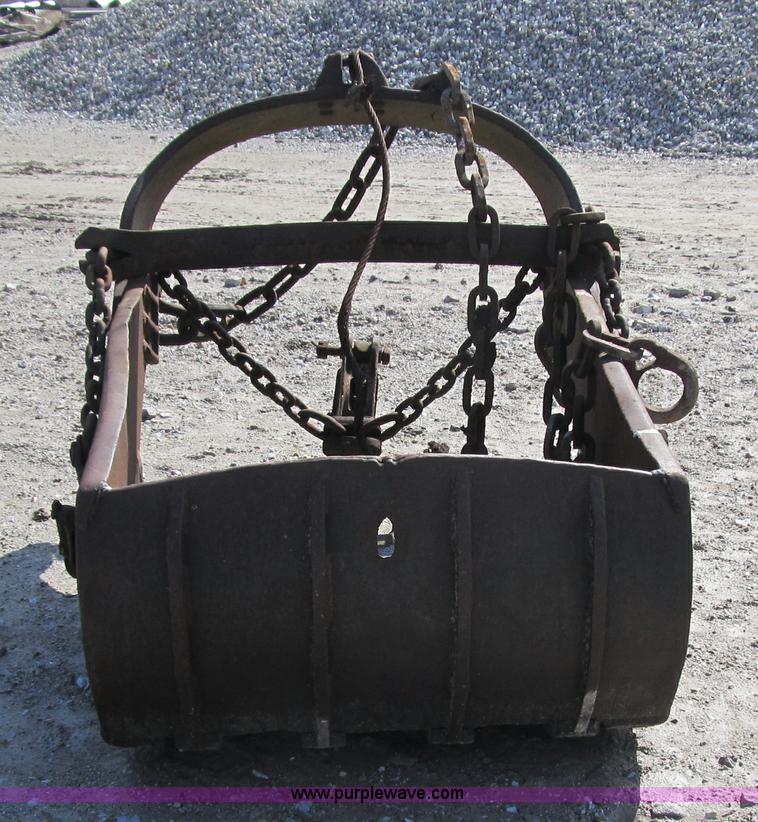 image for item 4071 Dragline bucket