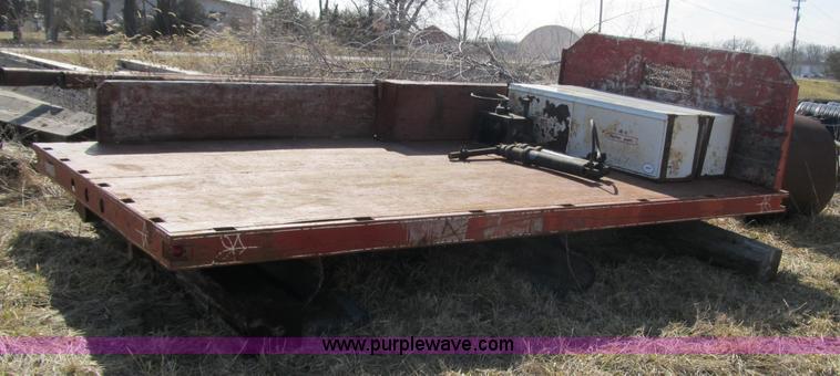 image for item 4076 Midwest truck bed