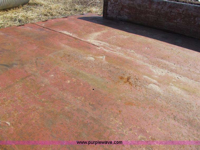 image for item 4076 Midwest truck bed