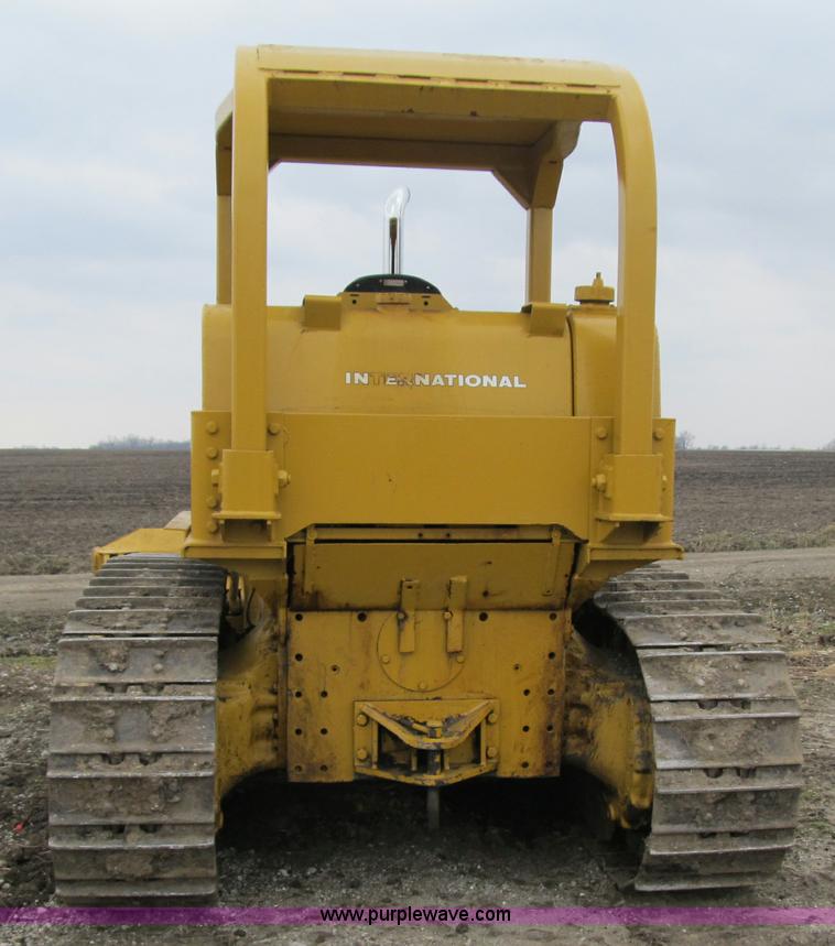 image for item 4083 1974 International TD-15C dozer