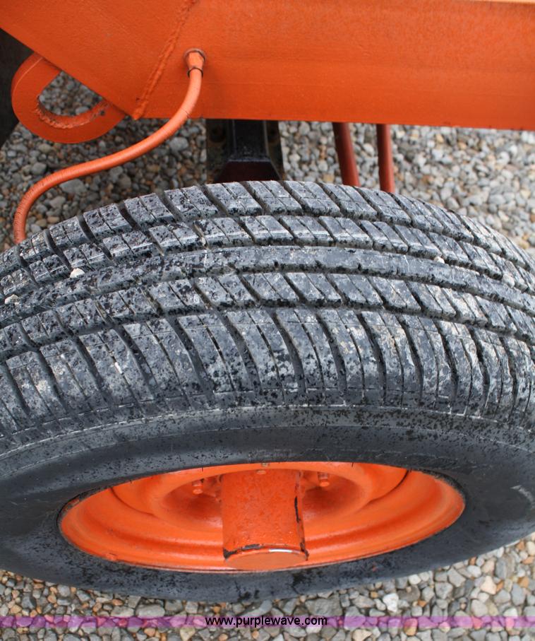 image for item 5032 Broce T15 broom