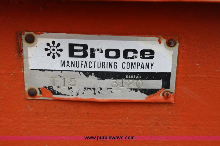 image for item 5032 Broce T15 broom