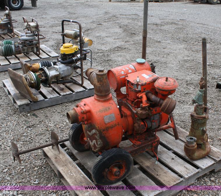 image for item 5039 Gerver pump