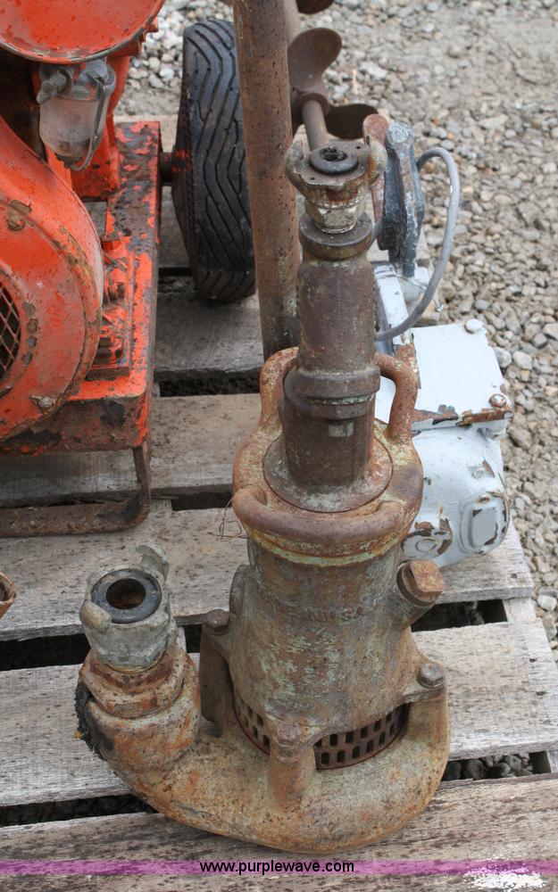 image for item 5039 Gerver pump