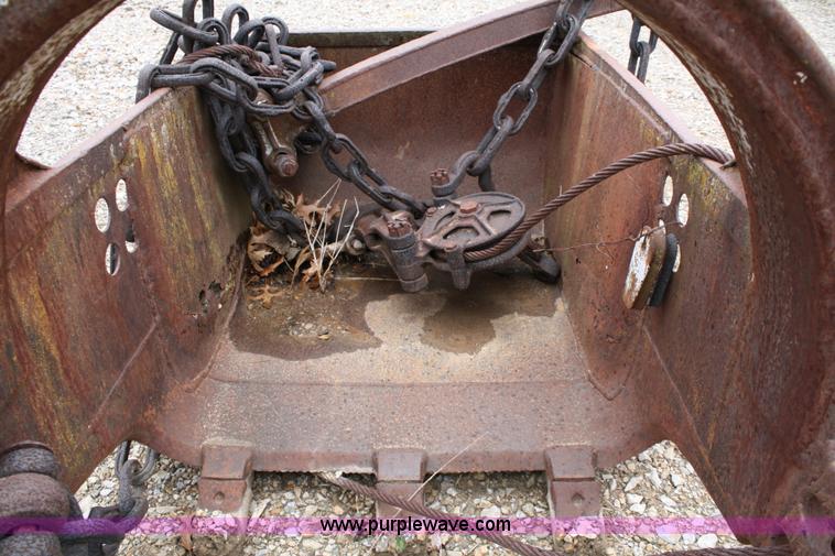image for item 5082 Hendrix drag line bucket